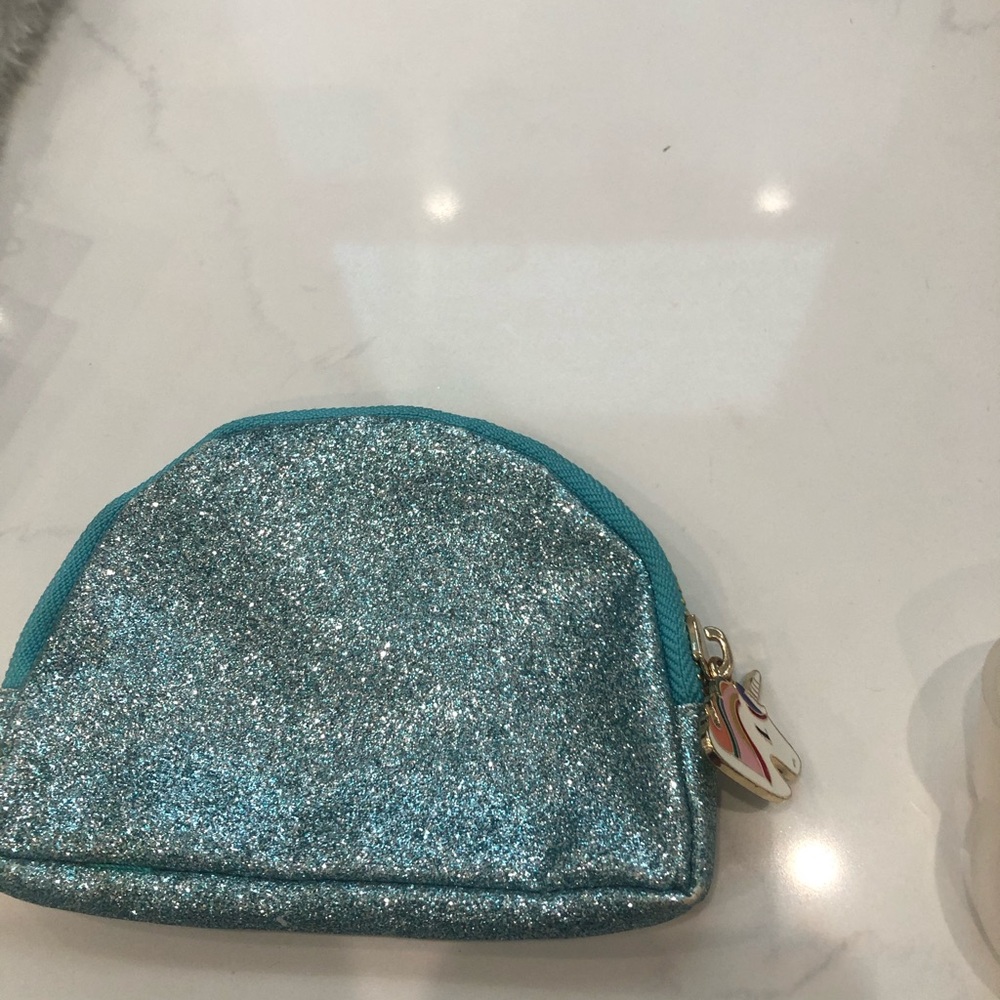 Purses - Picture 5 of 8